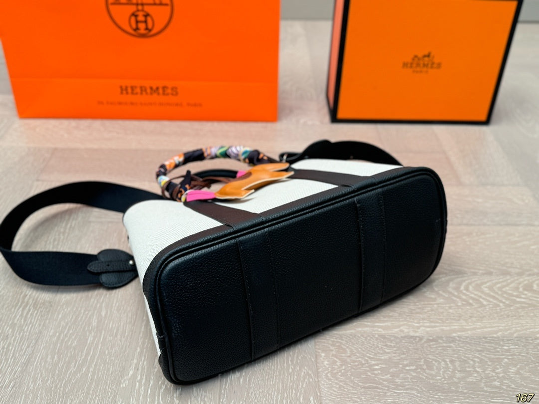 Hermes Garden Tote with Rodeo charm