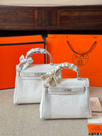 Herme's Birkin in white crocodile Leather