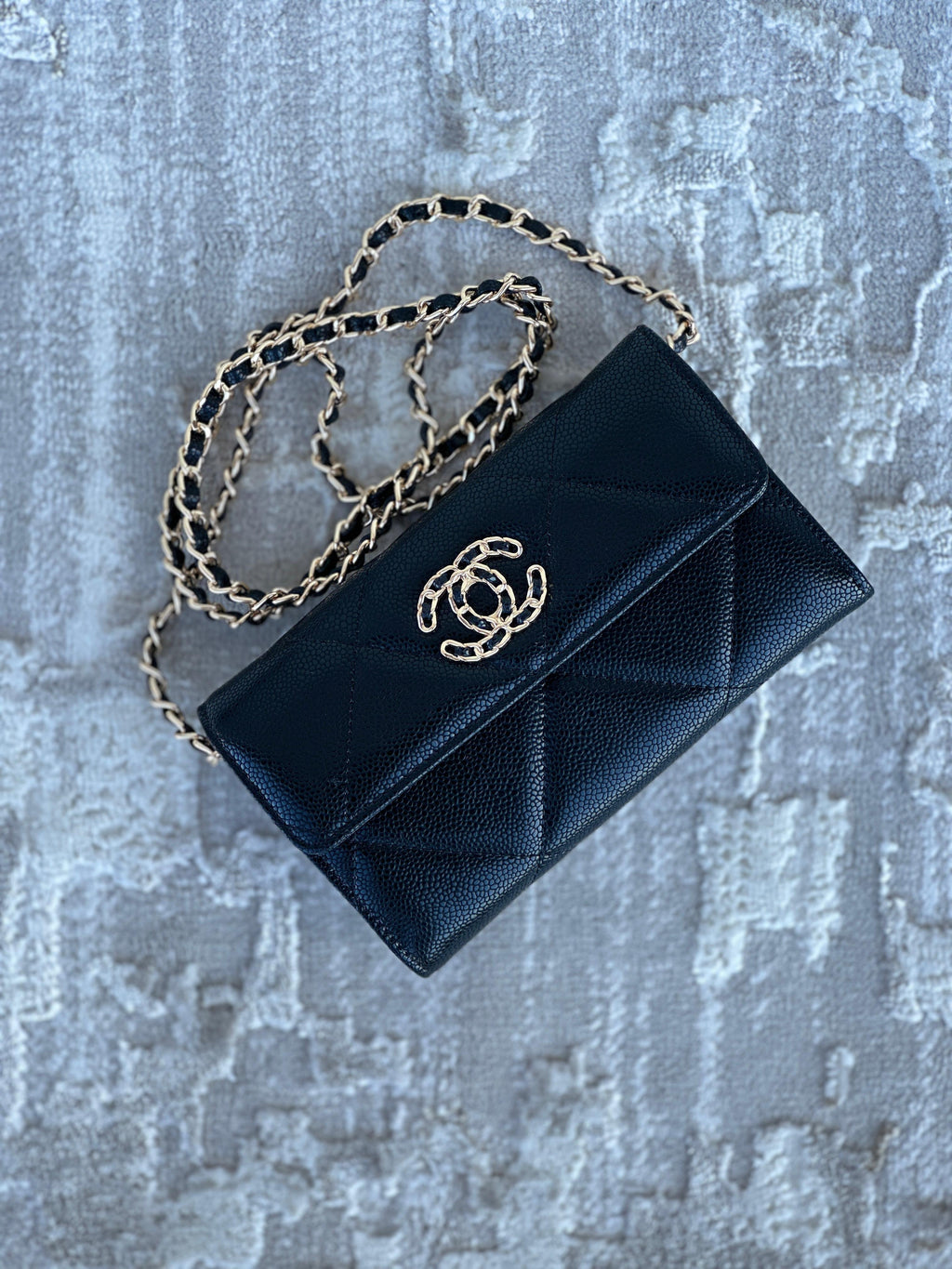 Chanel 19 Wallet on Chain