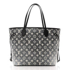 Louis Vuitton Neverfull MM Tote Bag - Signature Canvas