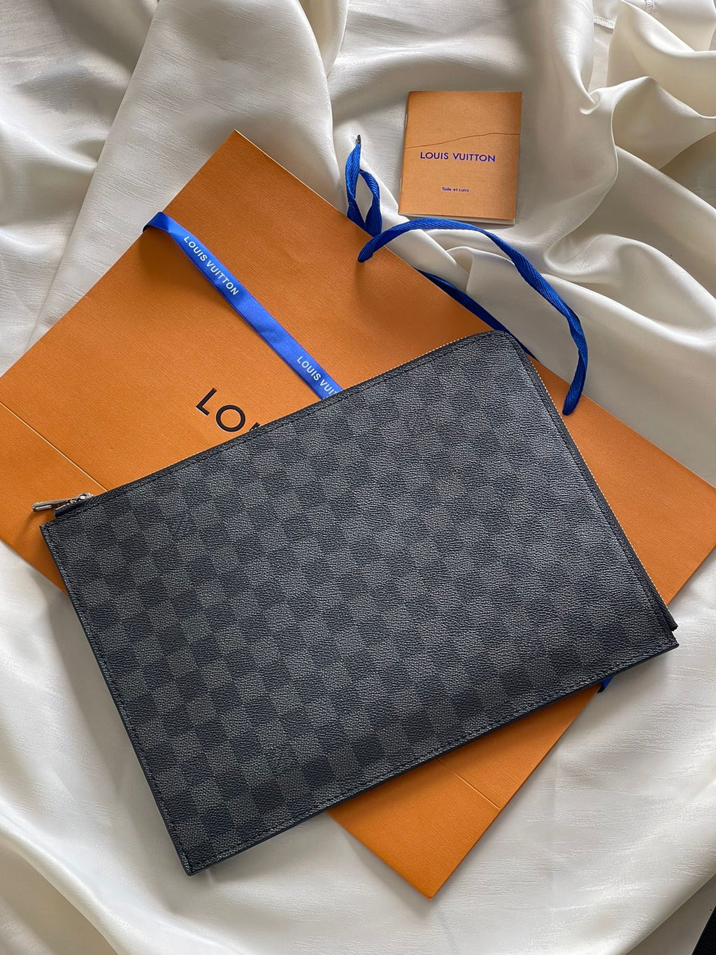Louis Vuitton Pochette Jour GM Wallet